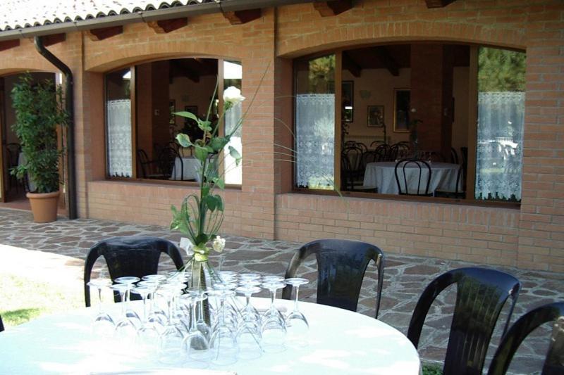 Hotel San Francesco Budrio  Bagian luar foto